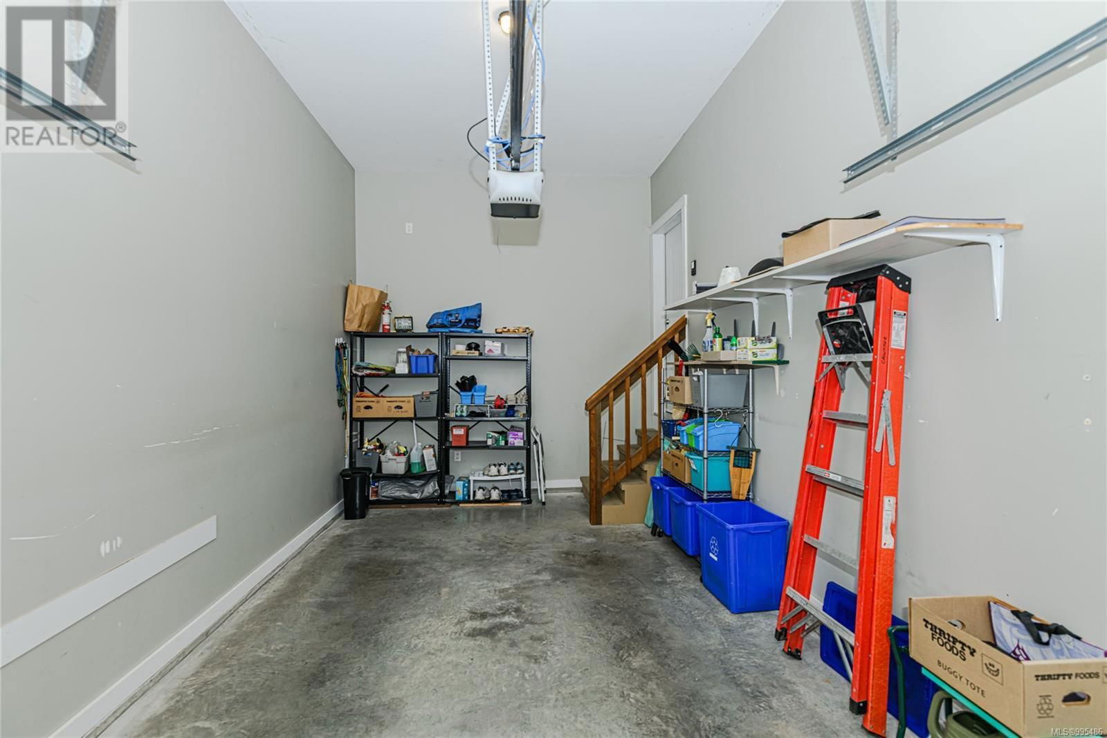 3 - 3134 MANOR DRIVE Image 30