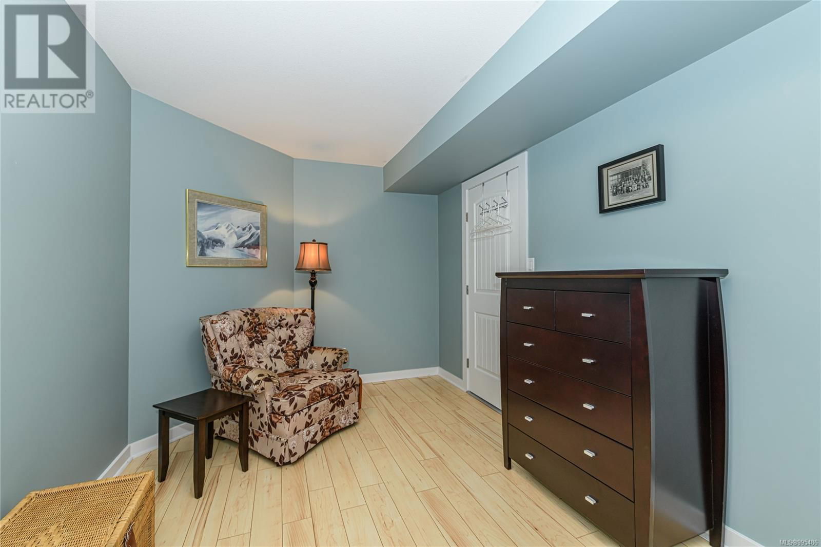 3 - 3134 MANOR DRIVE Image 37