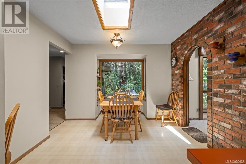 7789 LITTLE WAY Image 9