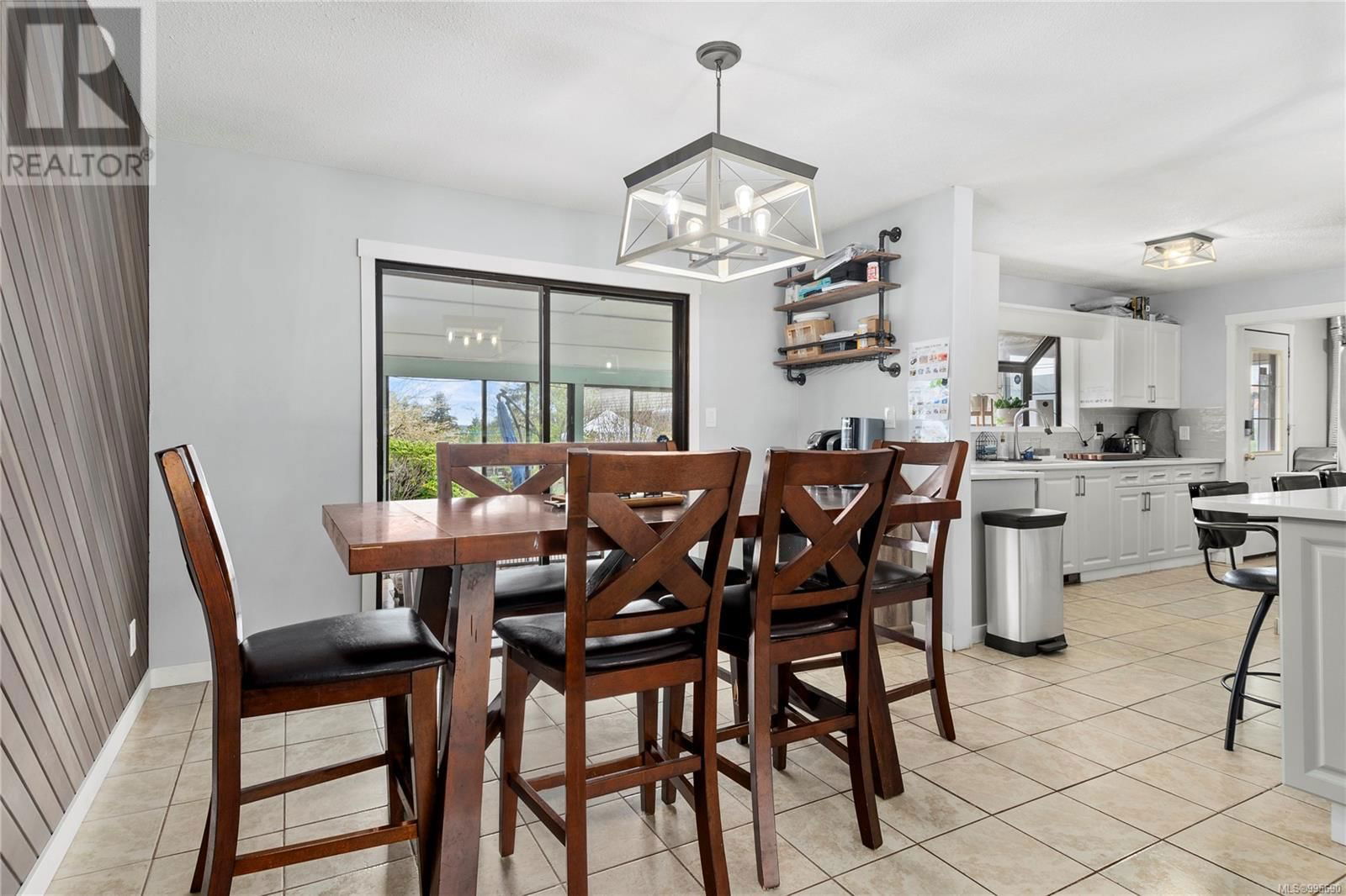 951 NORTHMORE ROAD Image 15
