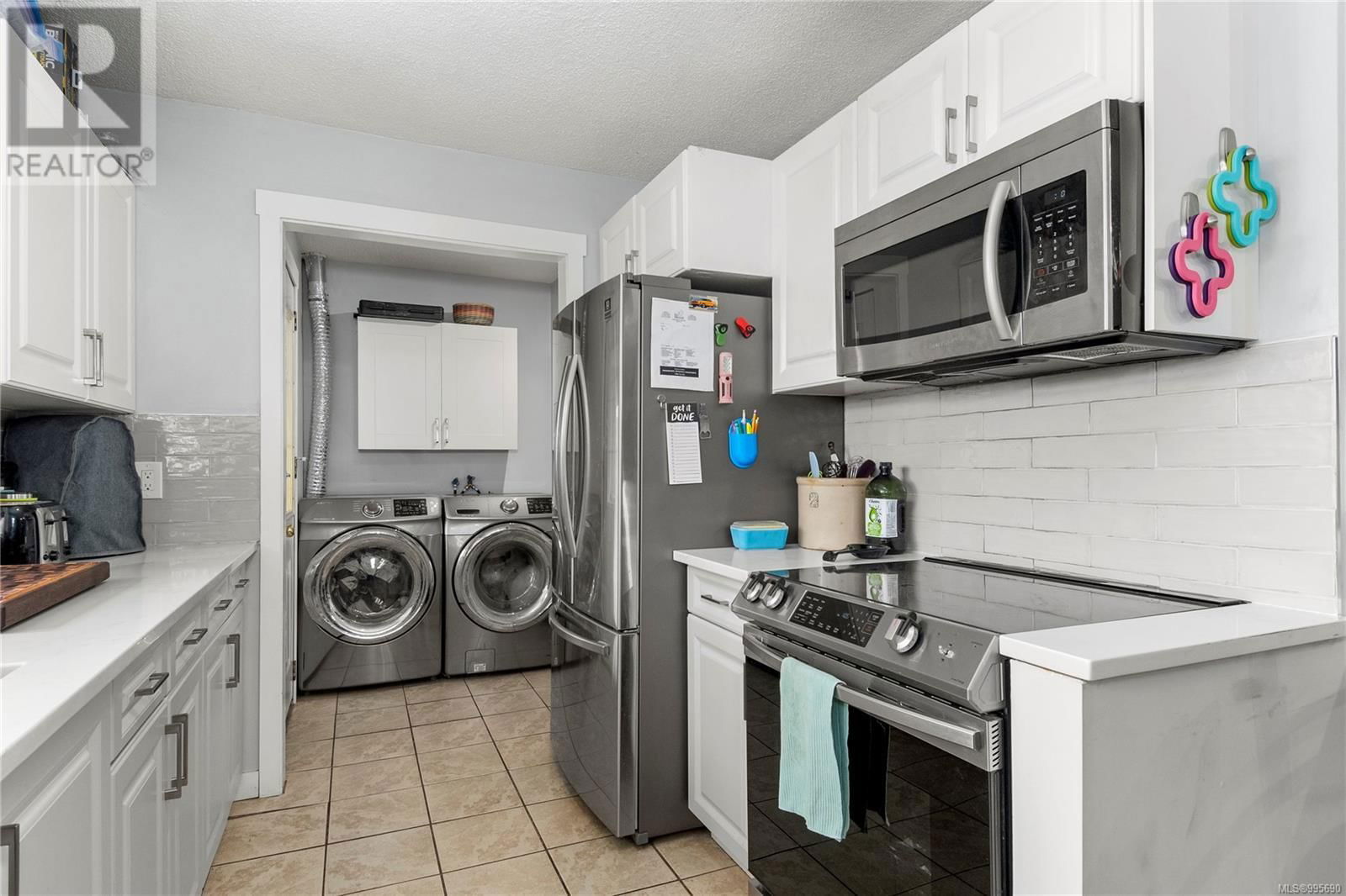 951 NORTHMORE ROAD Image 20