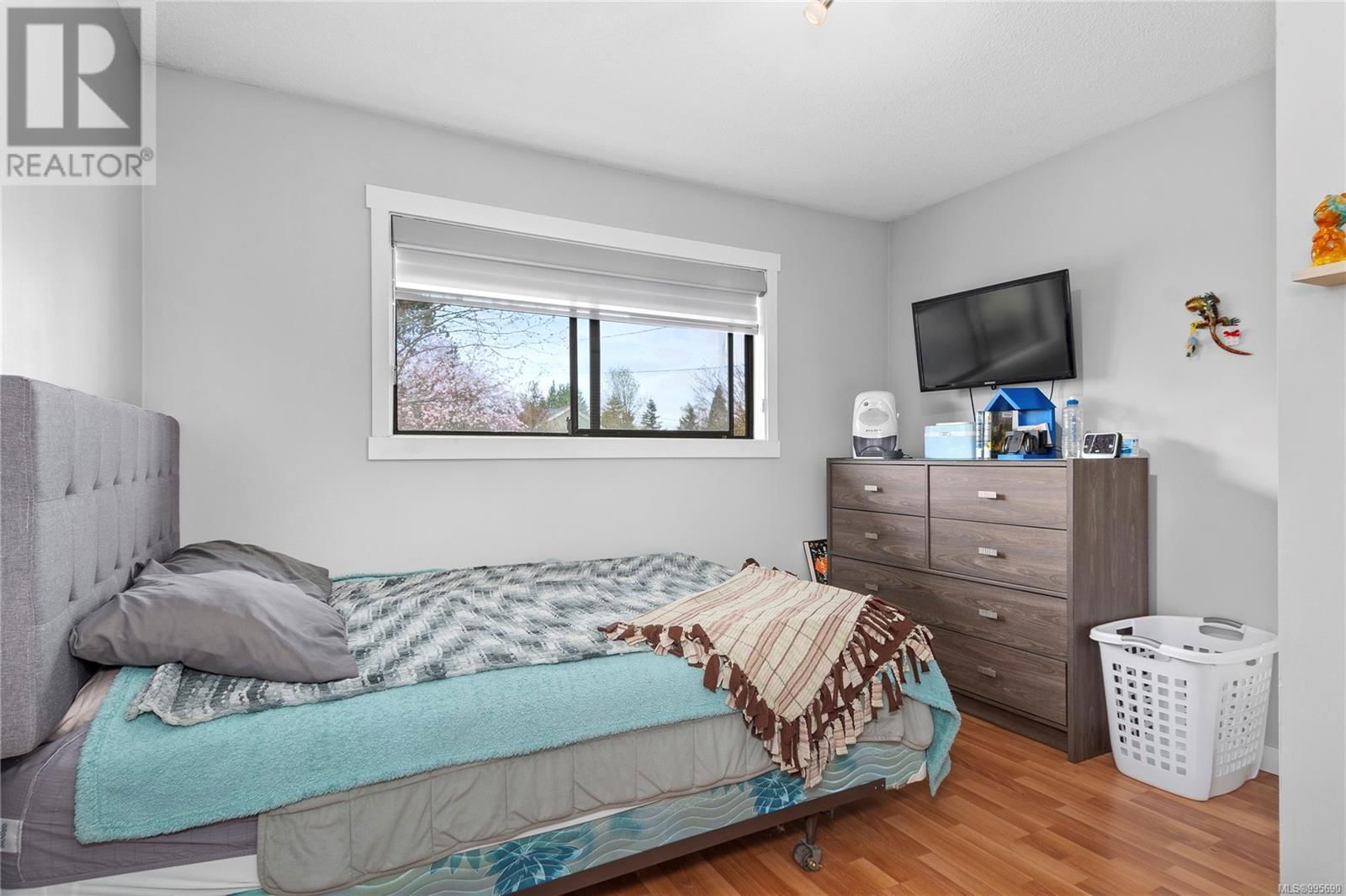 951 NORTHMORE ROAD Image 29