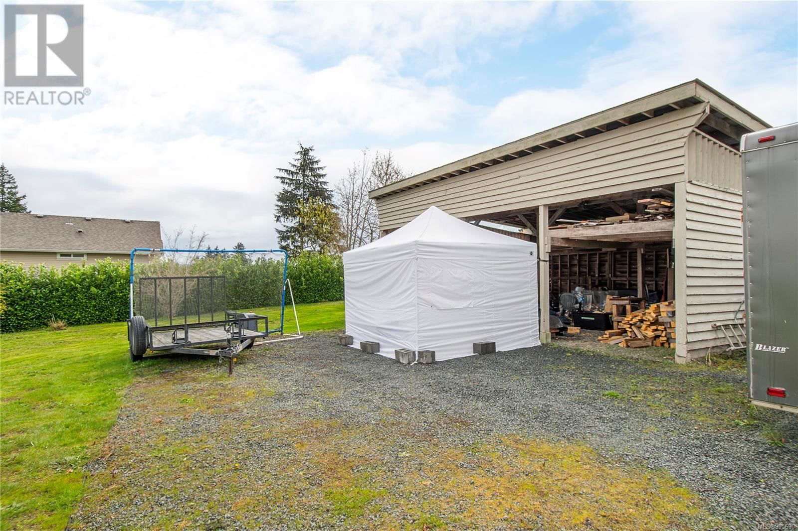 951 NORTHMORE ROAD Image 42