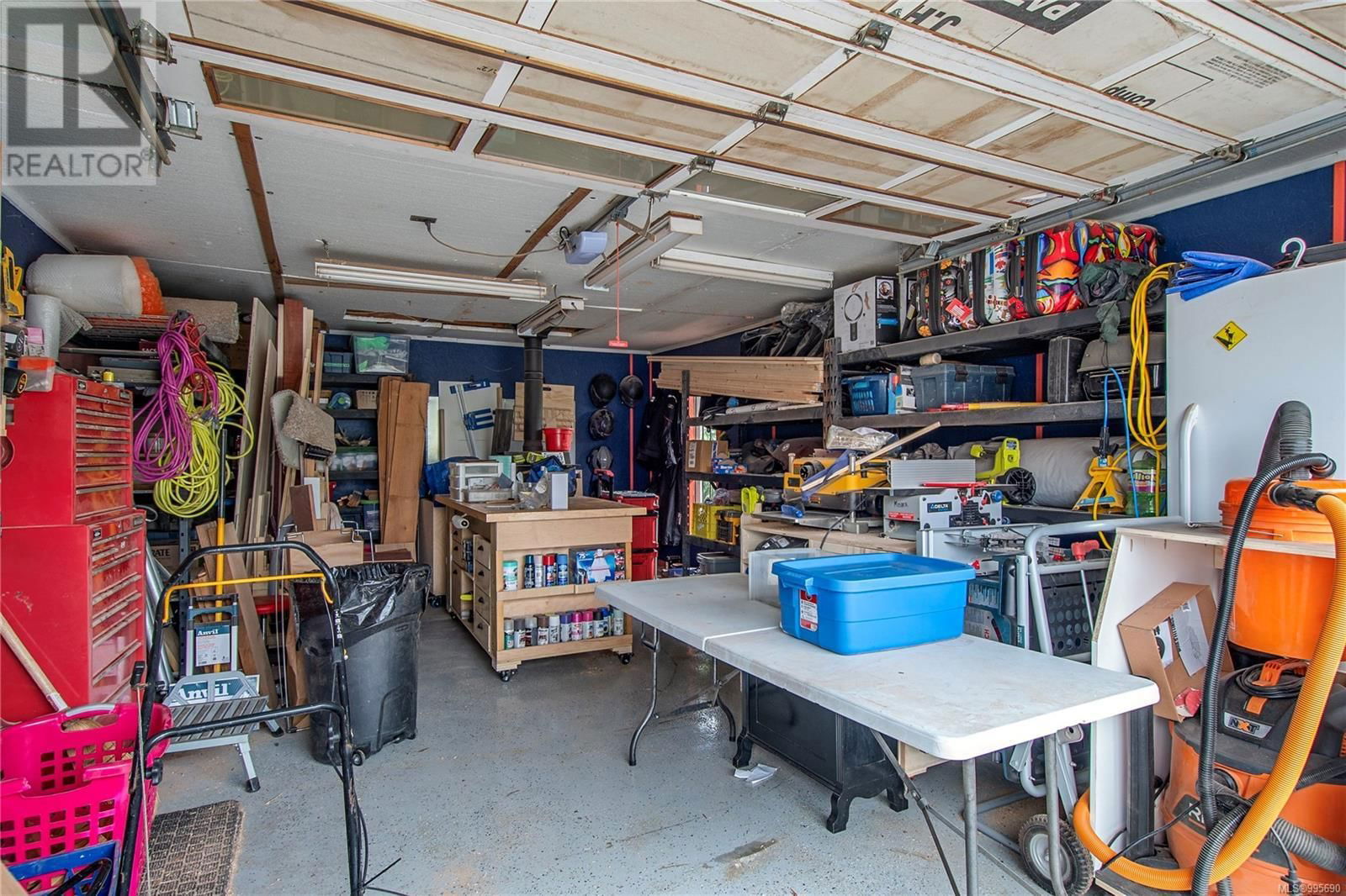 951 NORTHMORE ROAD Image 44