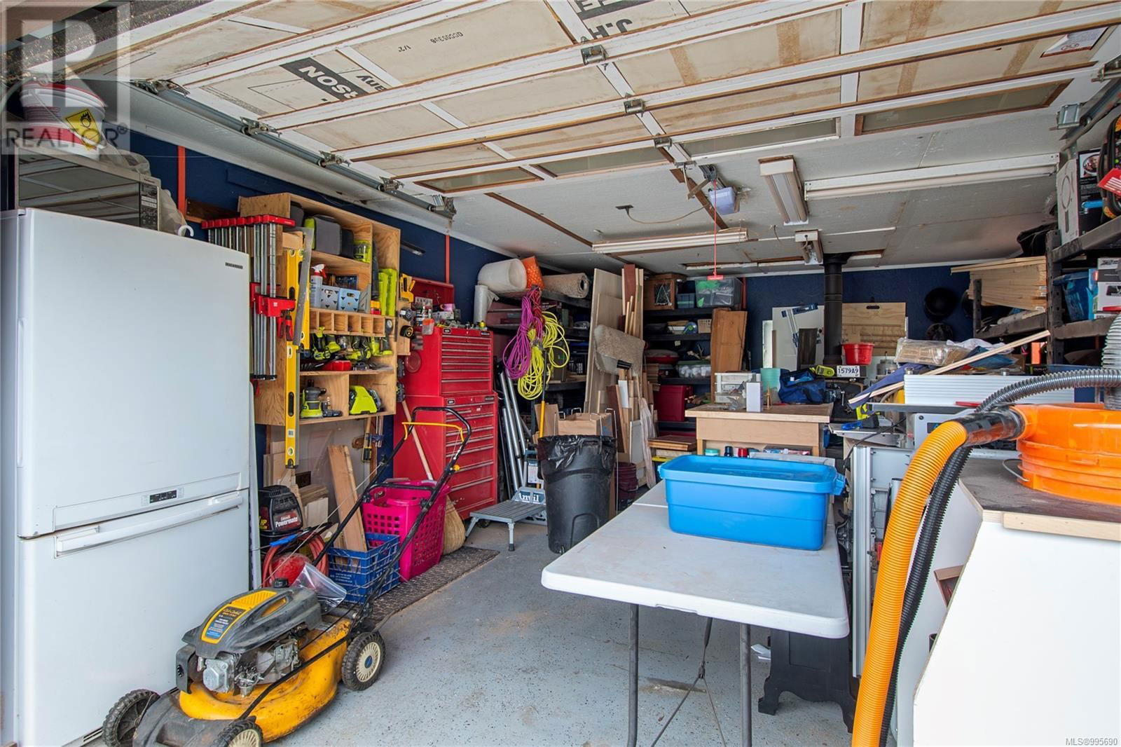 951 NORTHMORE ROAD Image 45