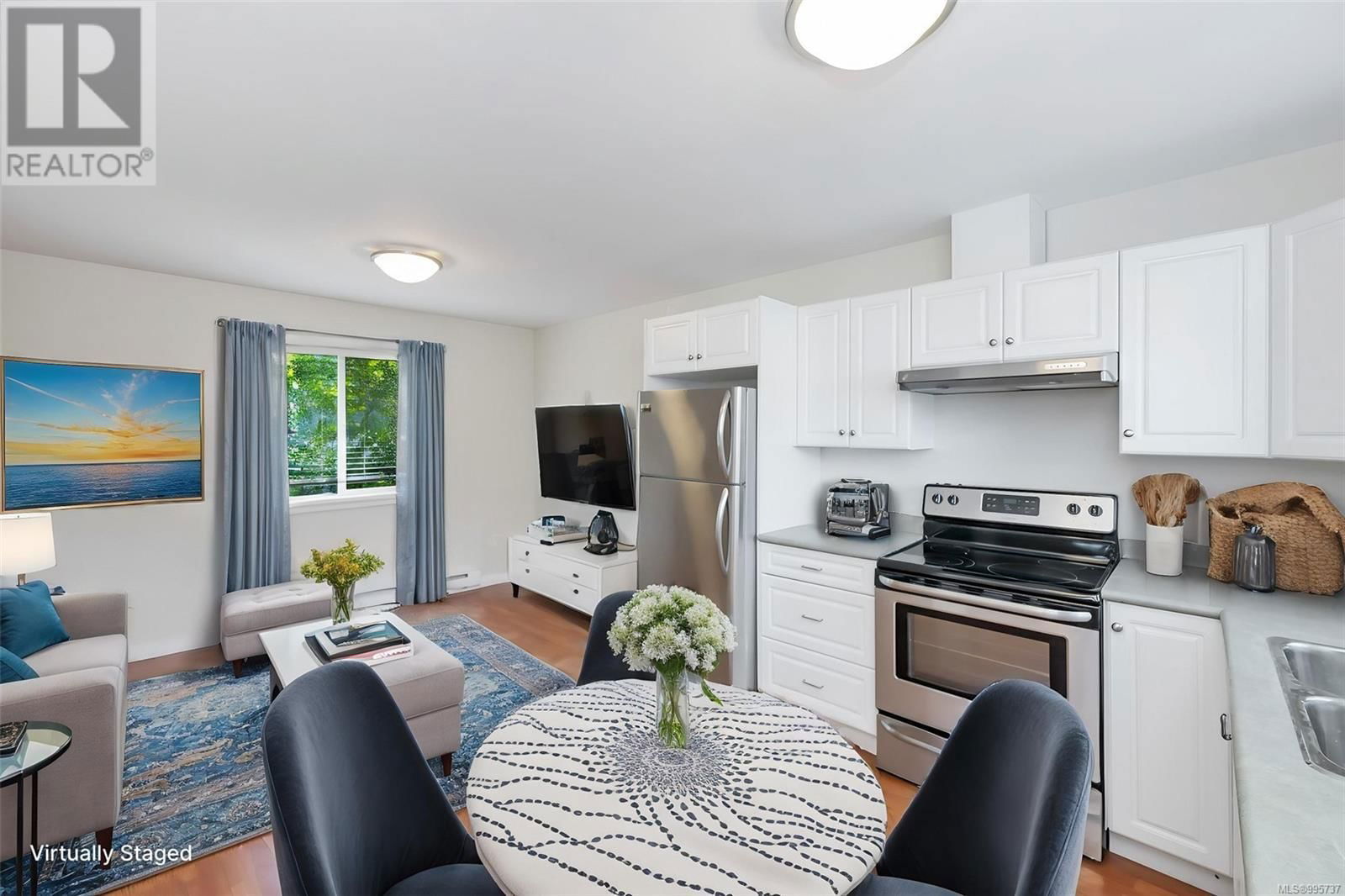 4668 CORDOVA BAY ROAD Image 67