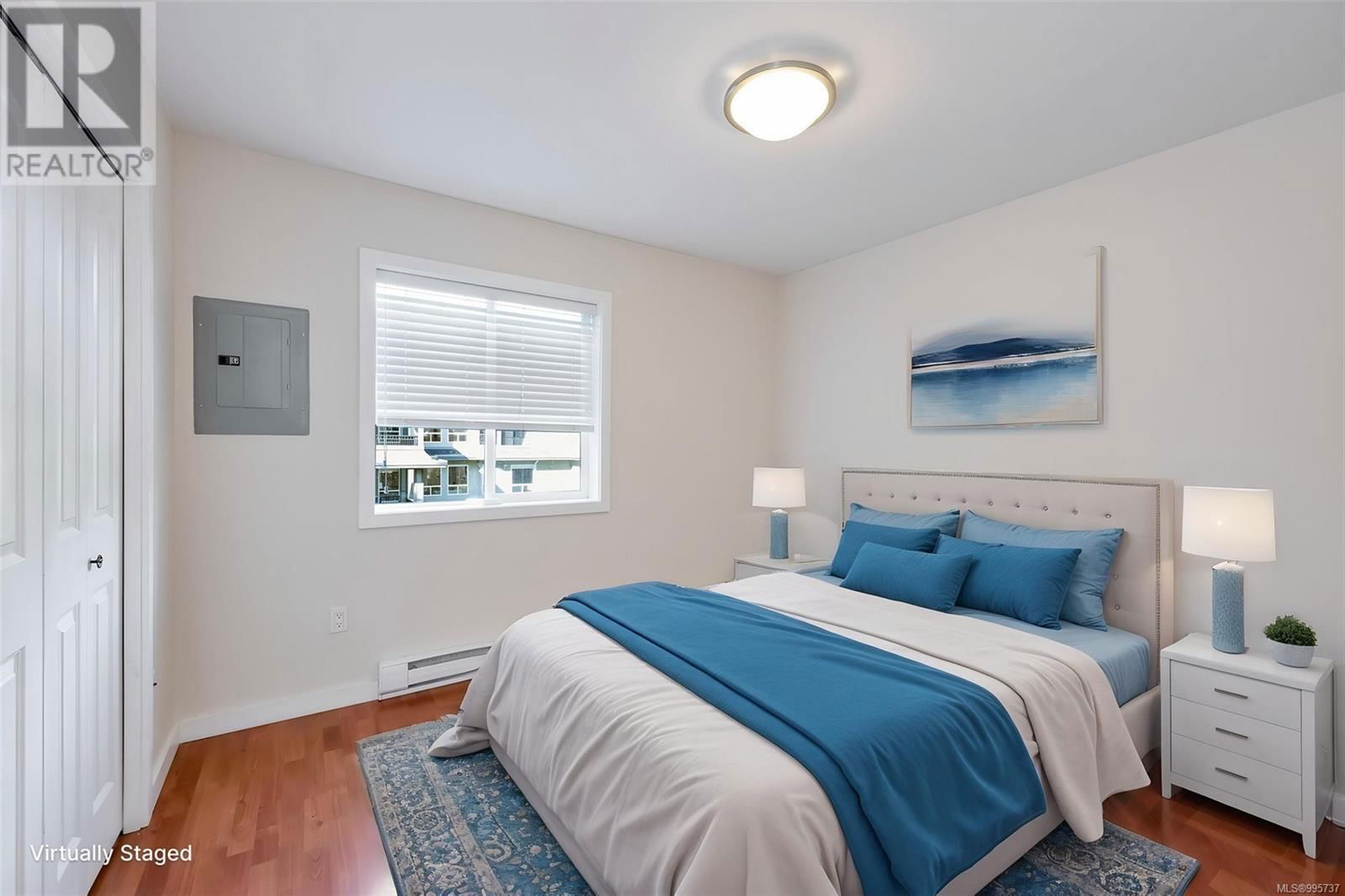 4668 CORDOVA BAY ROAD Image 70