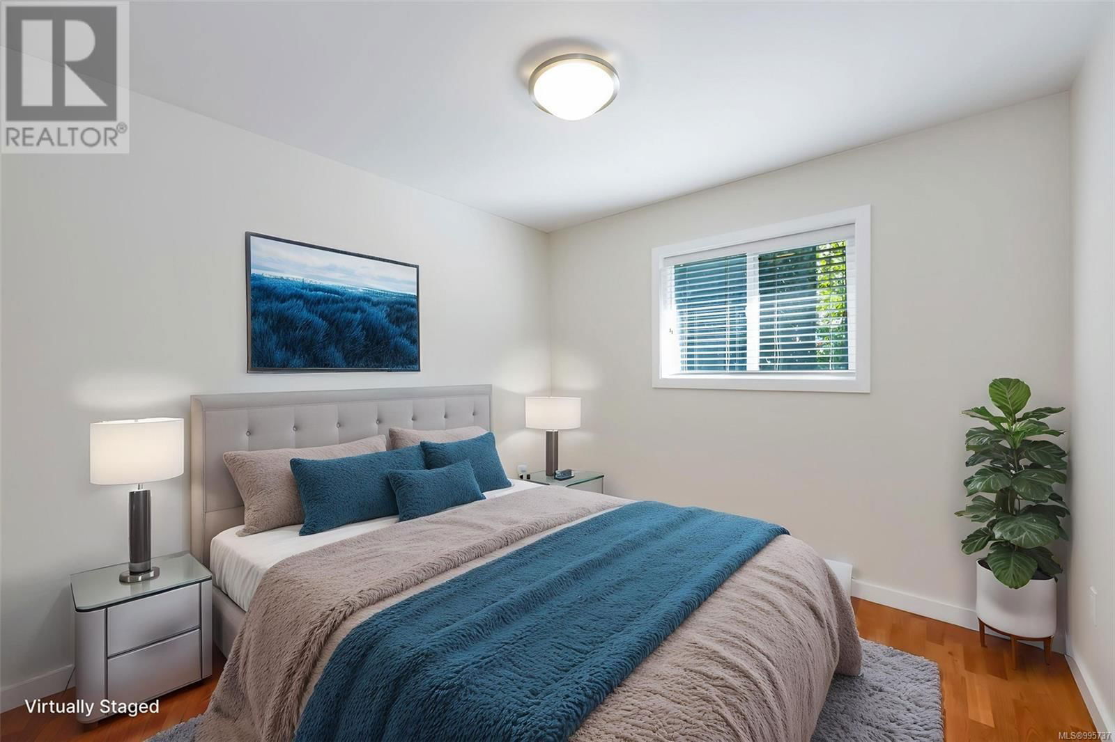 4668 CORDOVA BAY ROAD Image 73