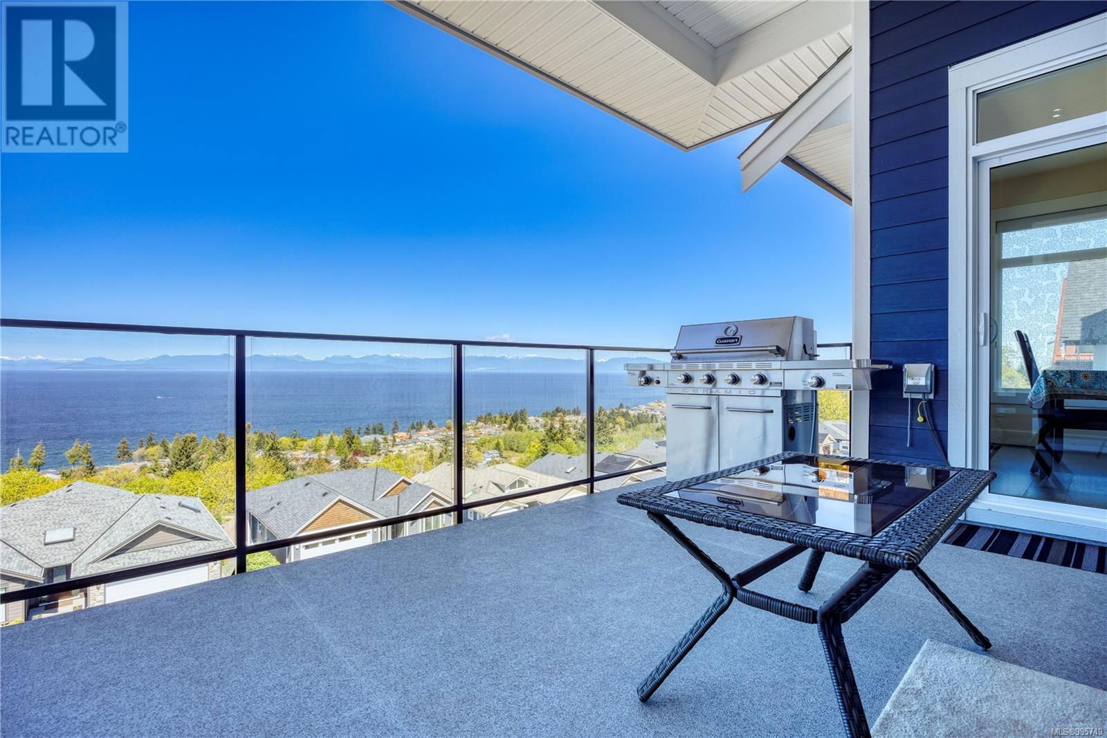 138 ROYAL PACIFIC WAY Image 16