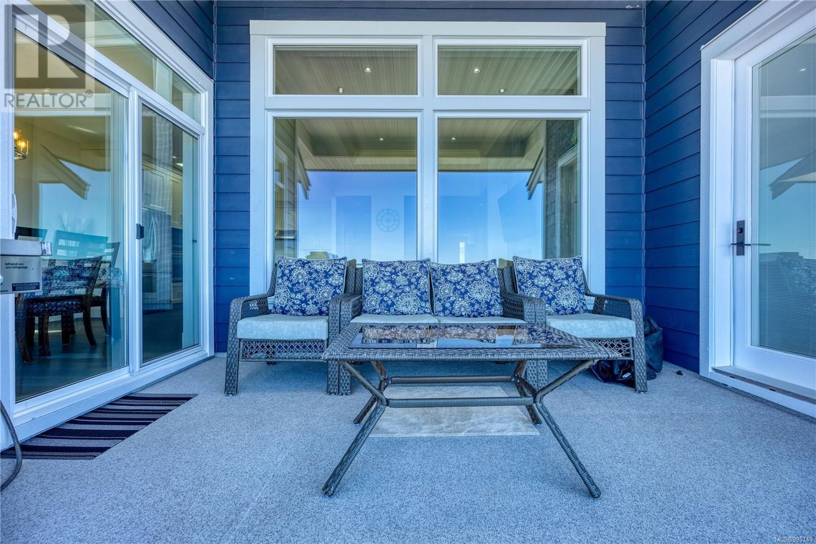 138 ROYAL PACIFIC WAY Image 41