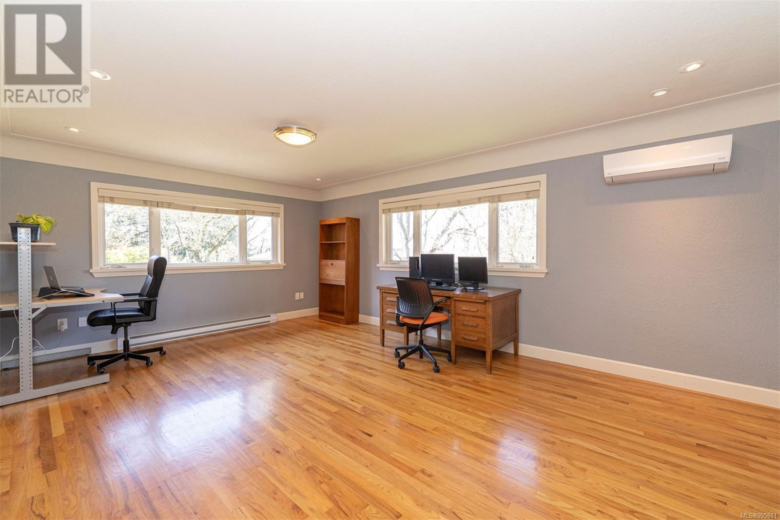 1584 ATHLONE DRIVE Image 14