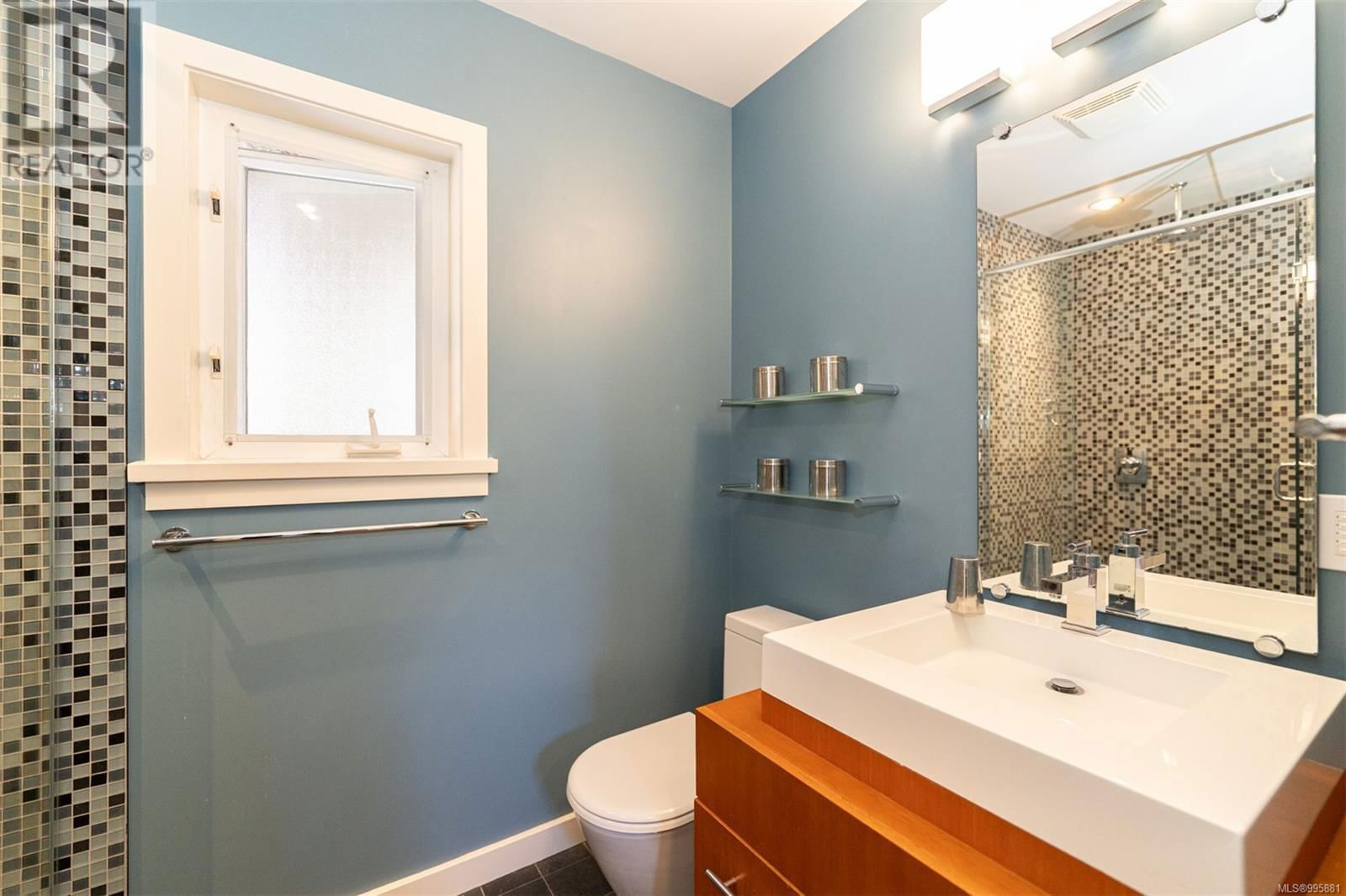 1584 ATHLONE DRIVE Image 20