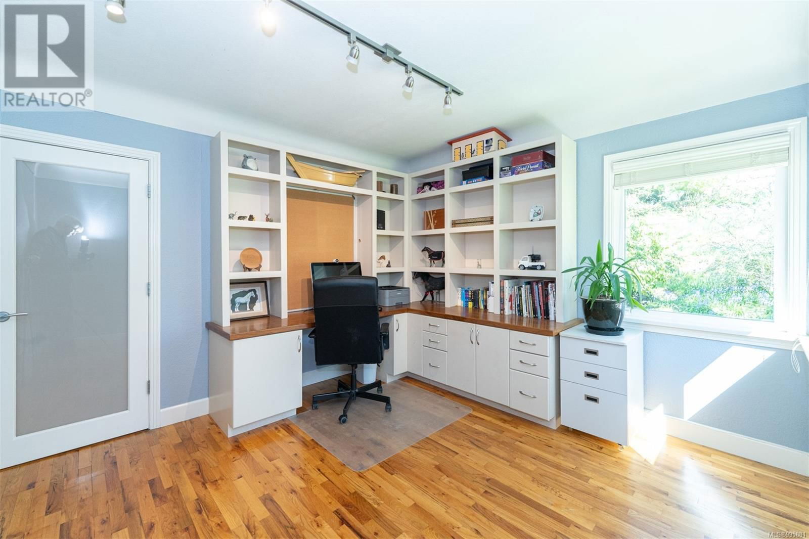 1584 ATHLONE DRIVE Image 23