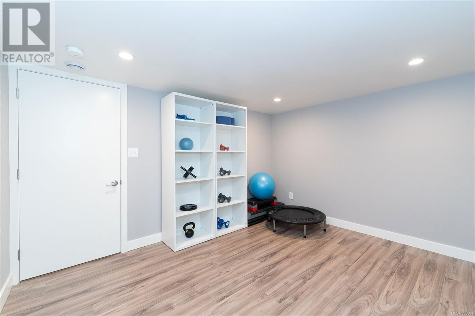 1584 ATHLONE DRIVE Image 32