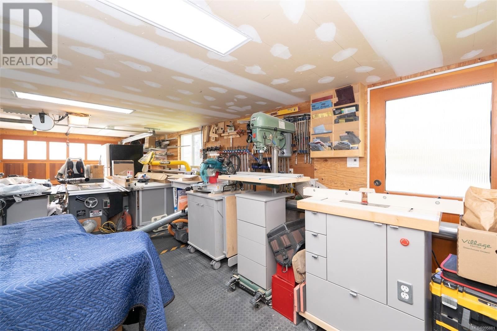 1584 ATHLONE DRIVE Image 39
