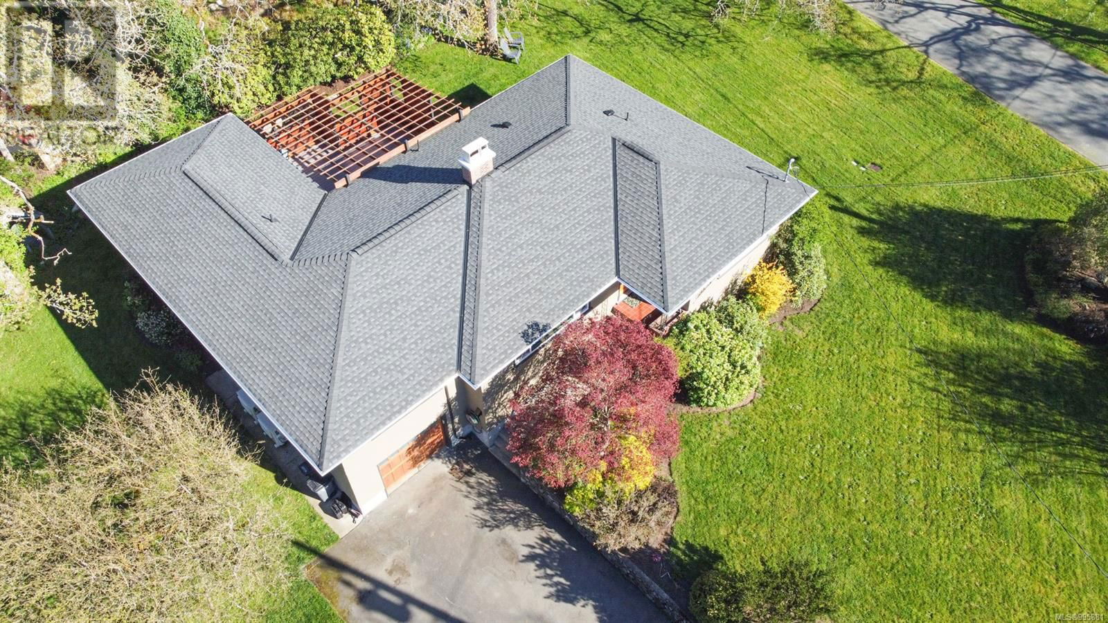 1584 ATHLONE DRIVE Image 44