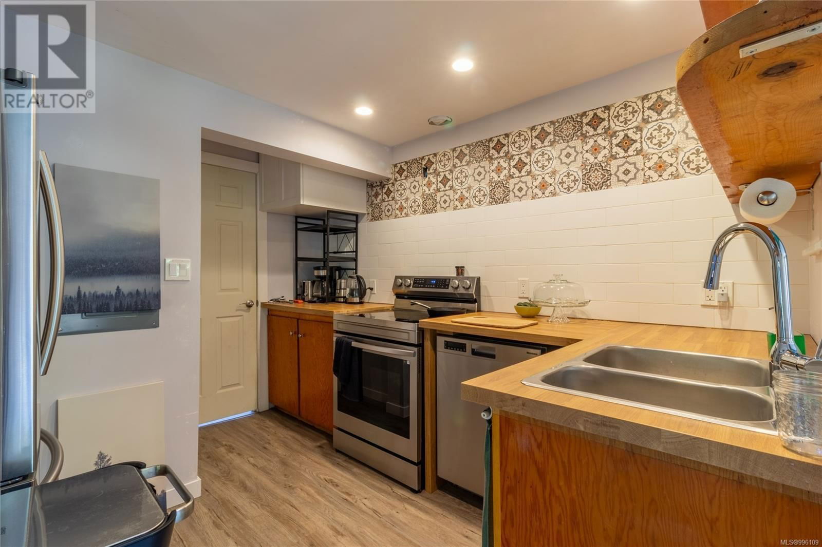 4898 PIRATES ROAD Image 29