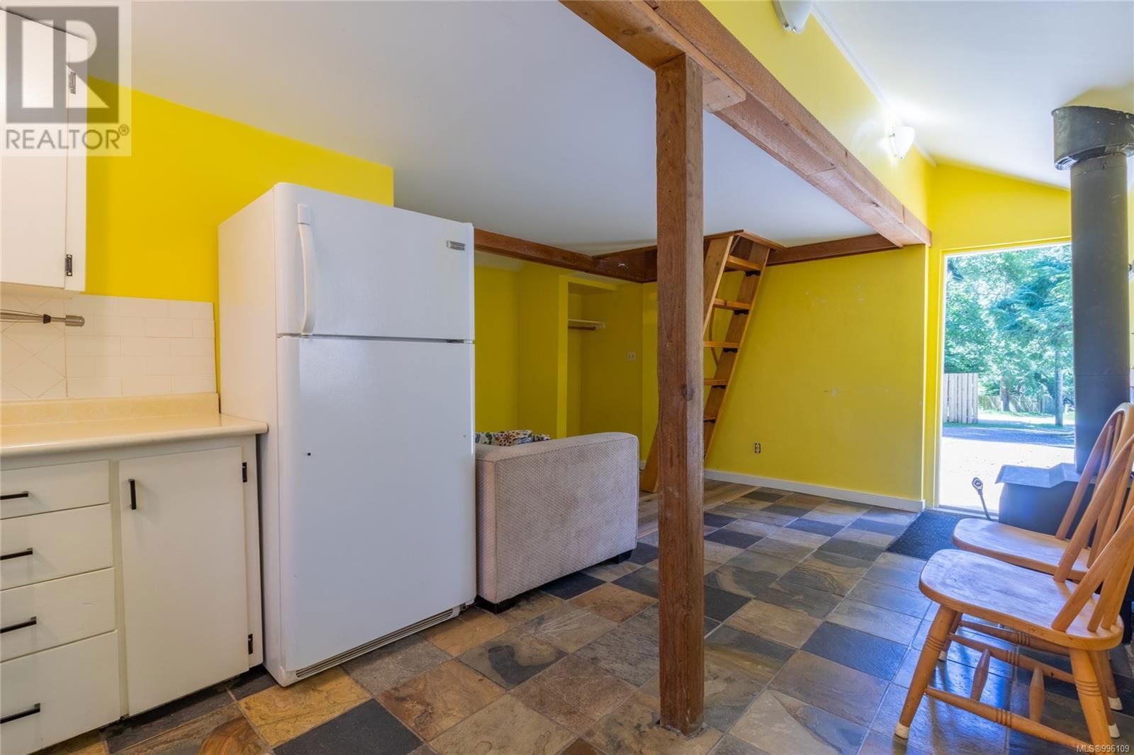4898 PIRATES ROAD Image 44
