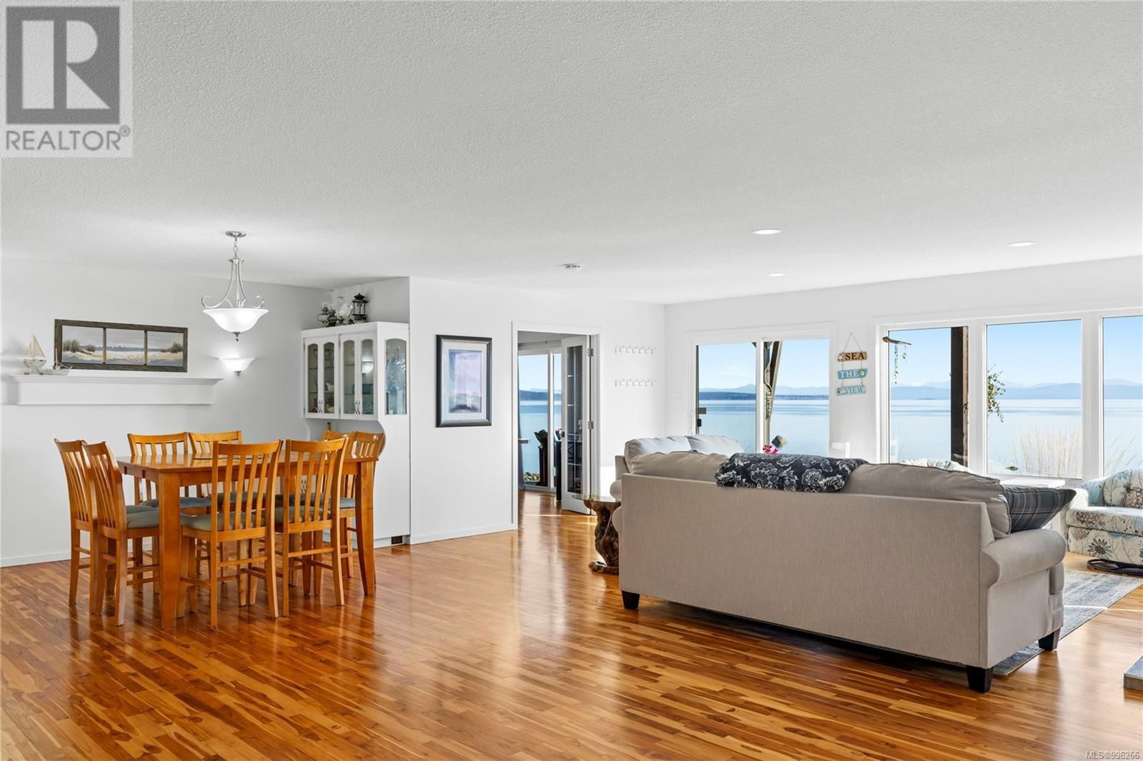 6655 ISLAND HIGHWAY WEST Image 18