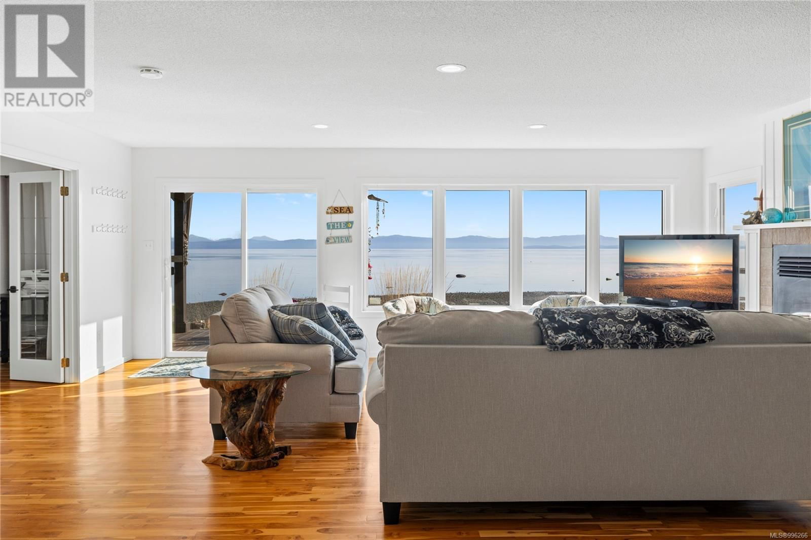 6655 ISLAND HIGHWAY WEST Image 19