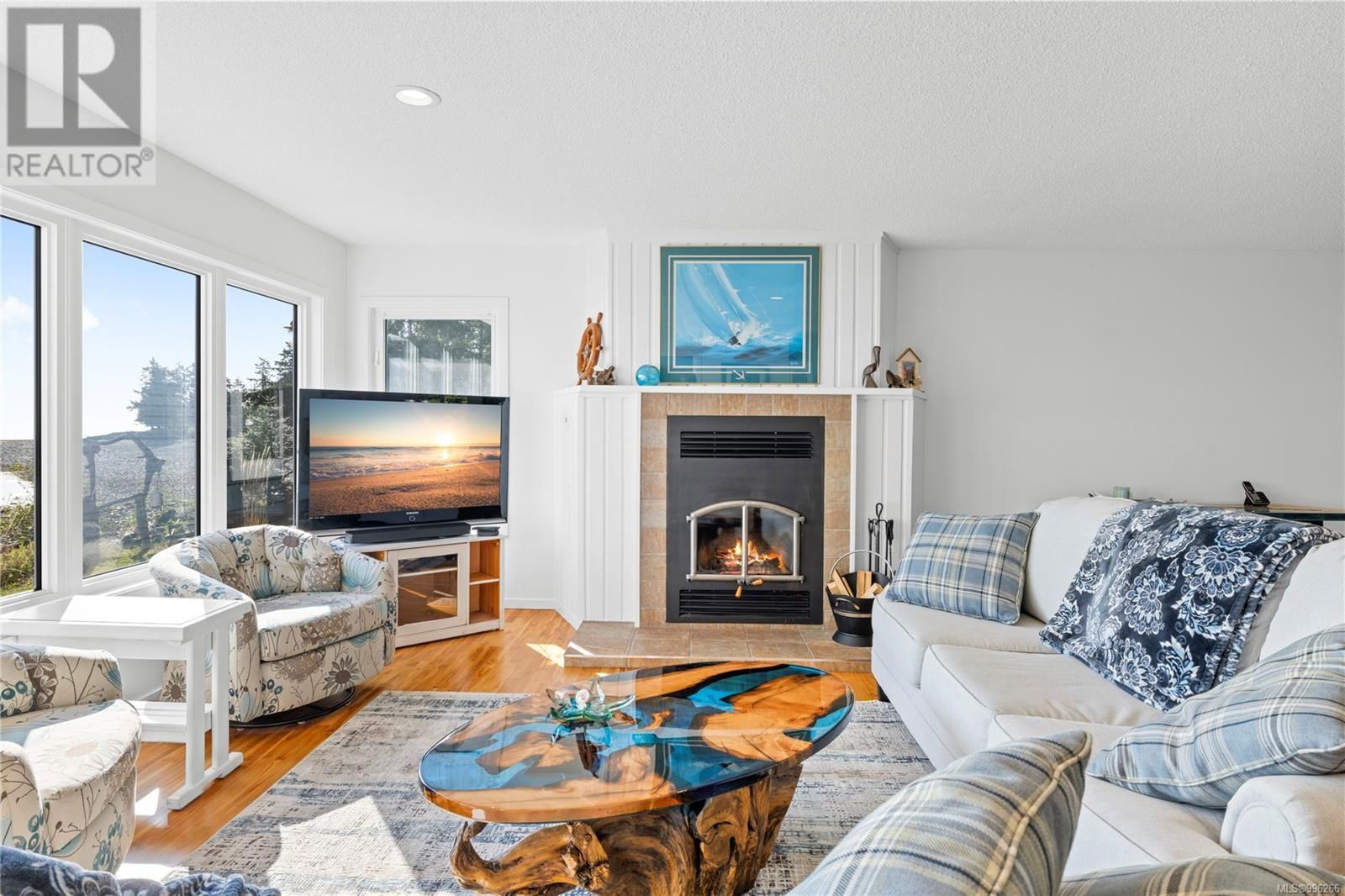 6655 ISLAND HIGHWAY WEST Image 21
