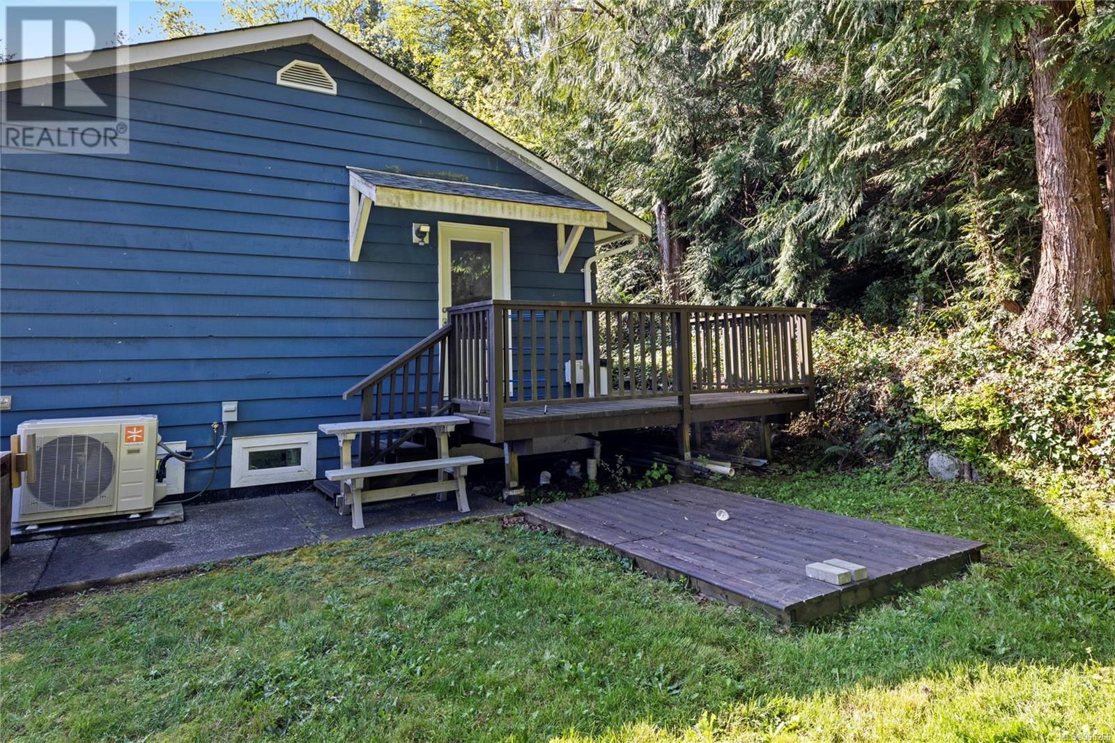 6655 ISLAND HIGHWAY WEST Image 49