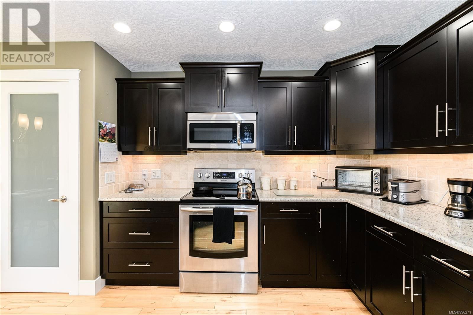 1373 HUTCHINSON ROAD Image 12