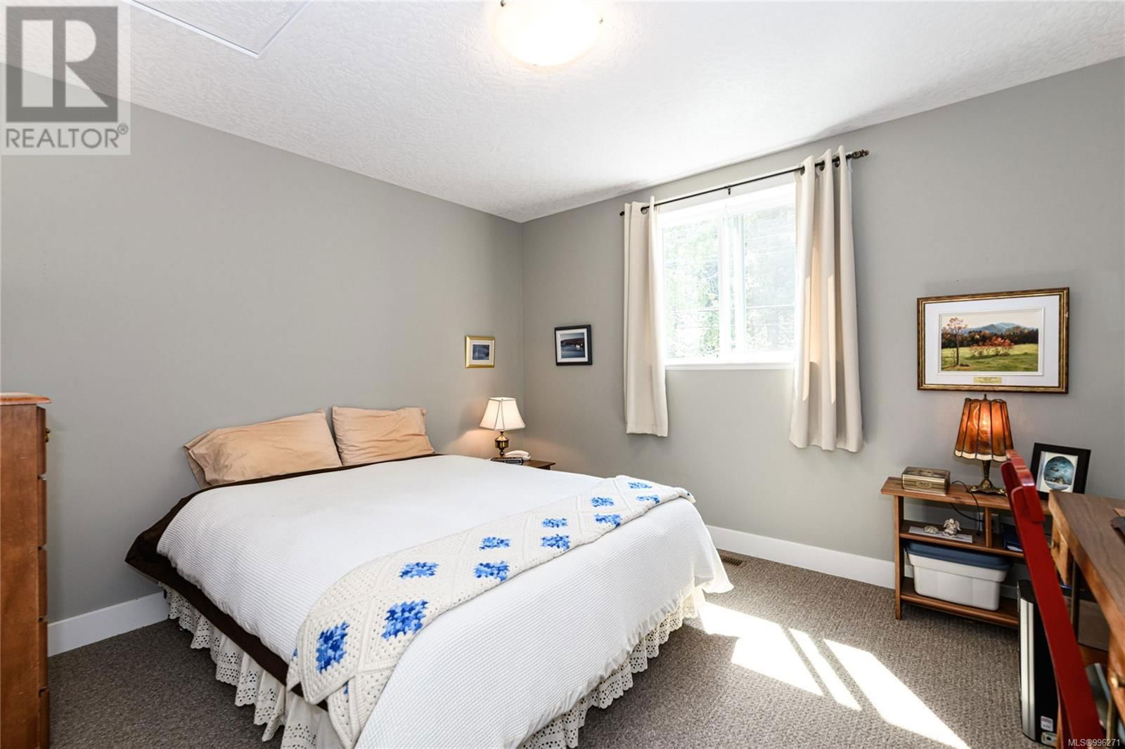 1373 HUTCHINSON ROAD Image 20