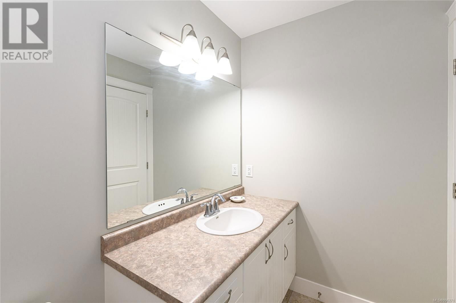 1373 HUTCHINSON ROAD Image 26