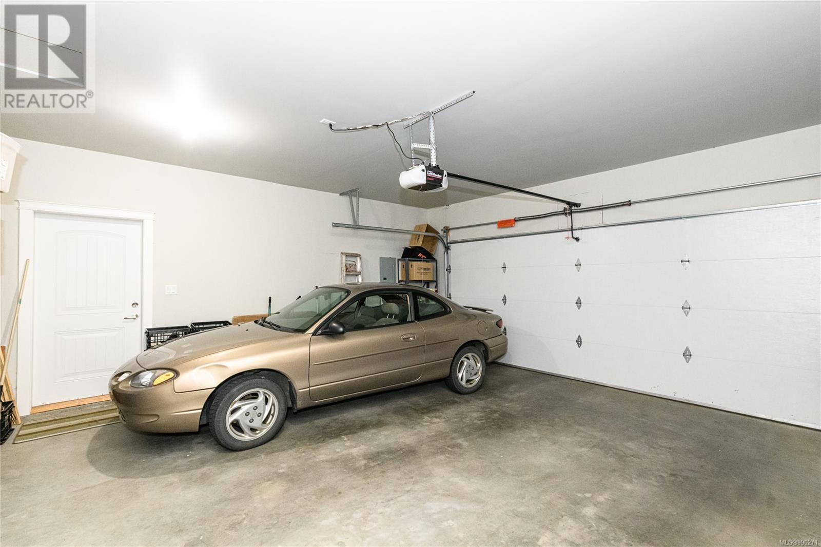 1373 HUTCHINSON ROAD Image 29