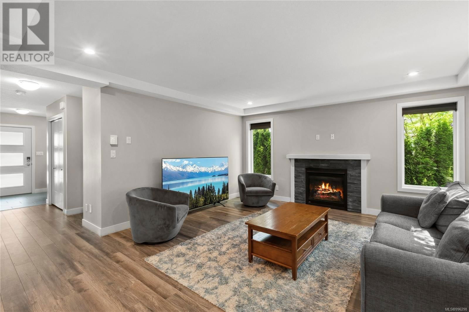 541 MARISA STREET Image 11