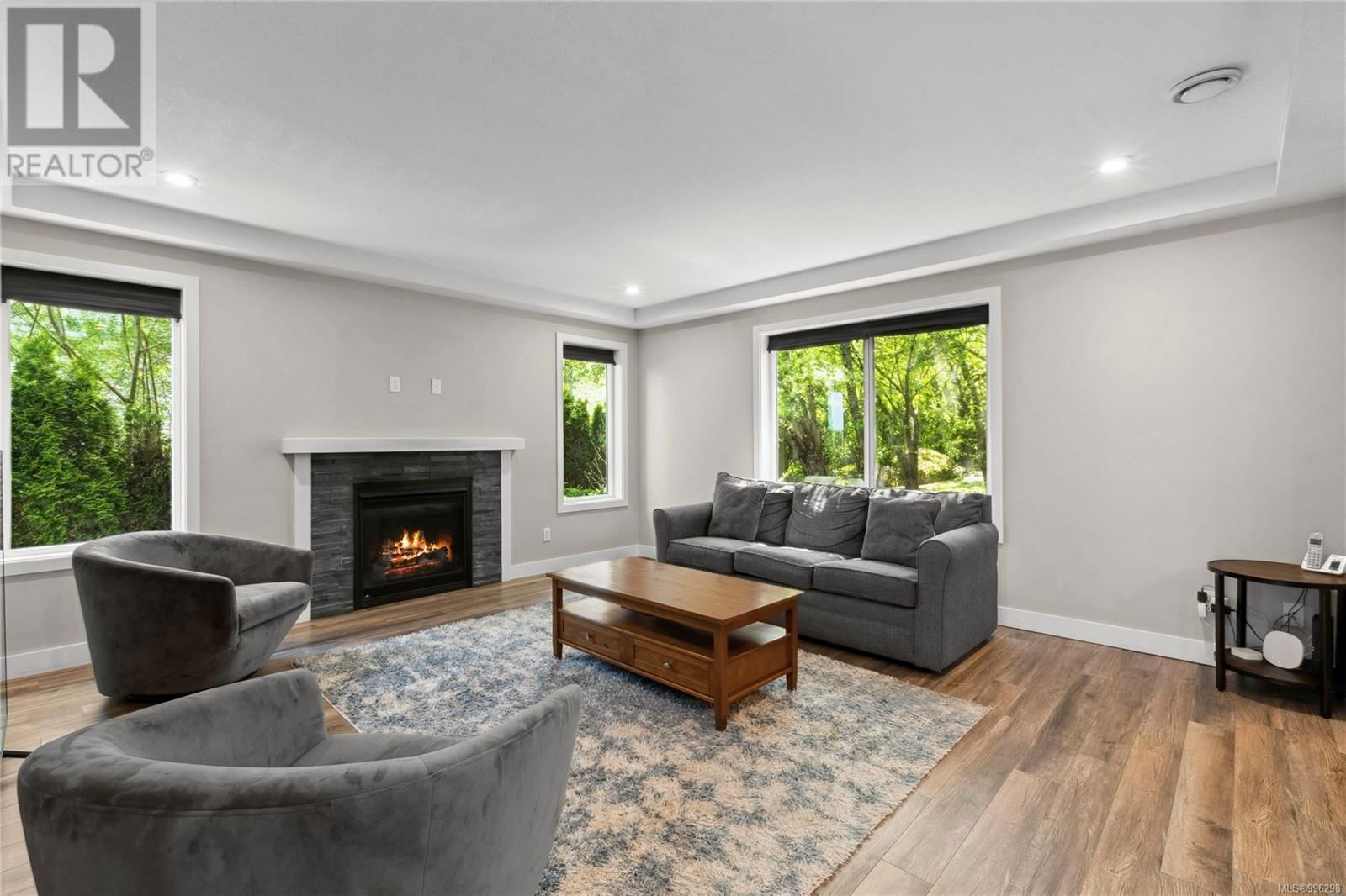 541 MARISA STREET Image 12