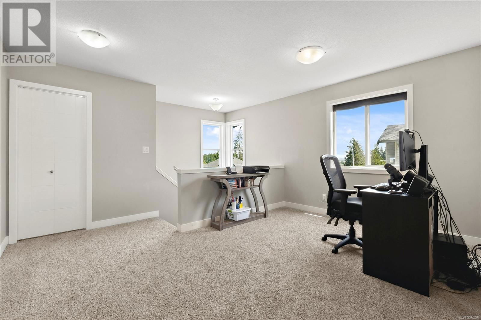 541 MARISA STREET Image 14
