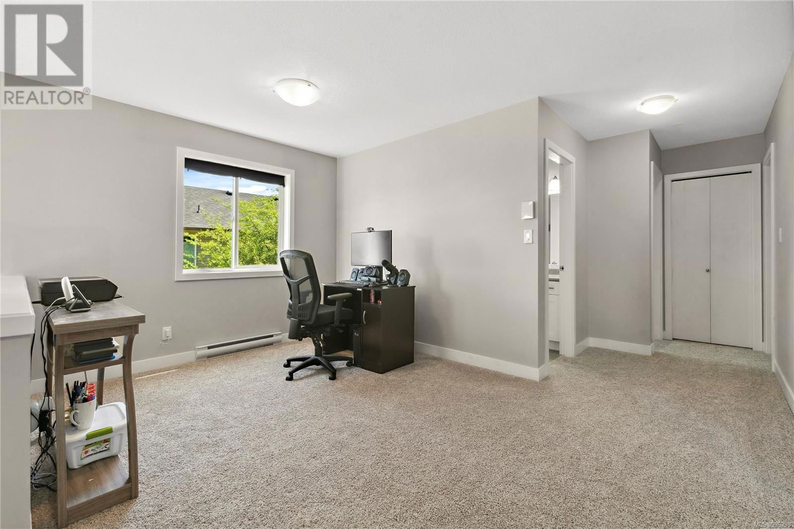 541 MARISA STREET Image 18