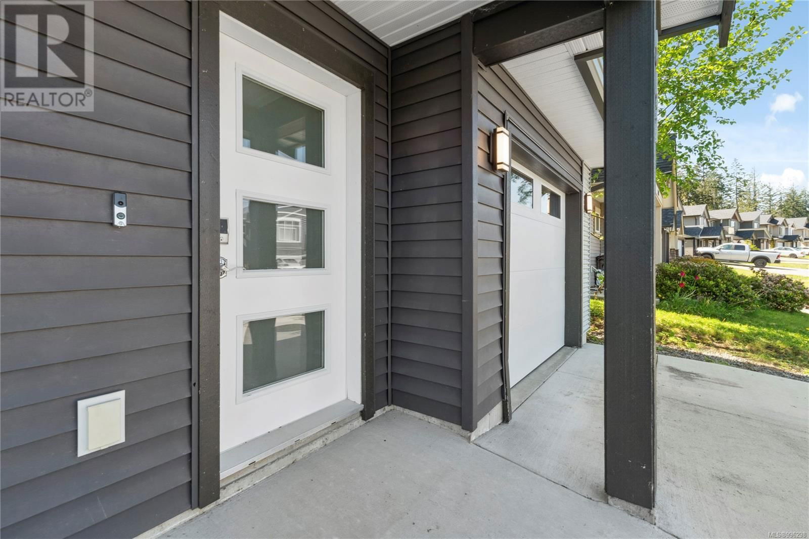 541 MARISA STREET Image 2