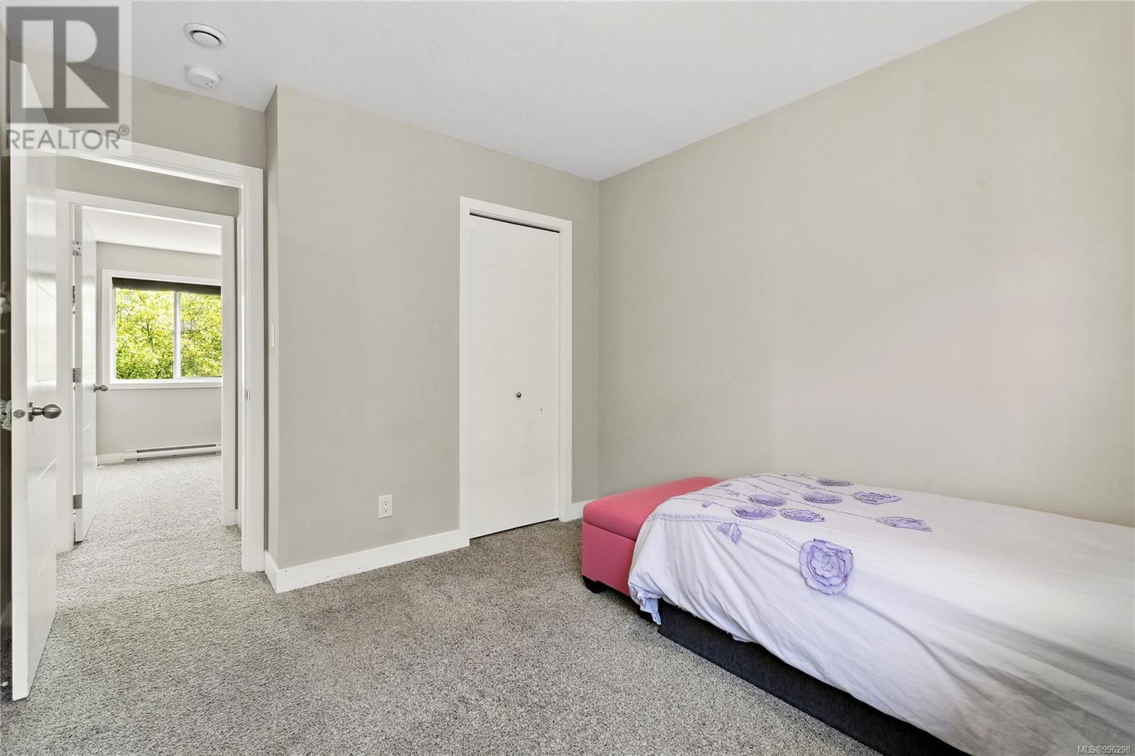 541 MARISA STREET Image 24