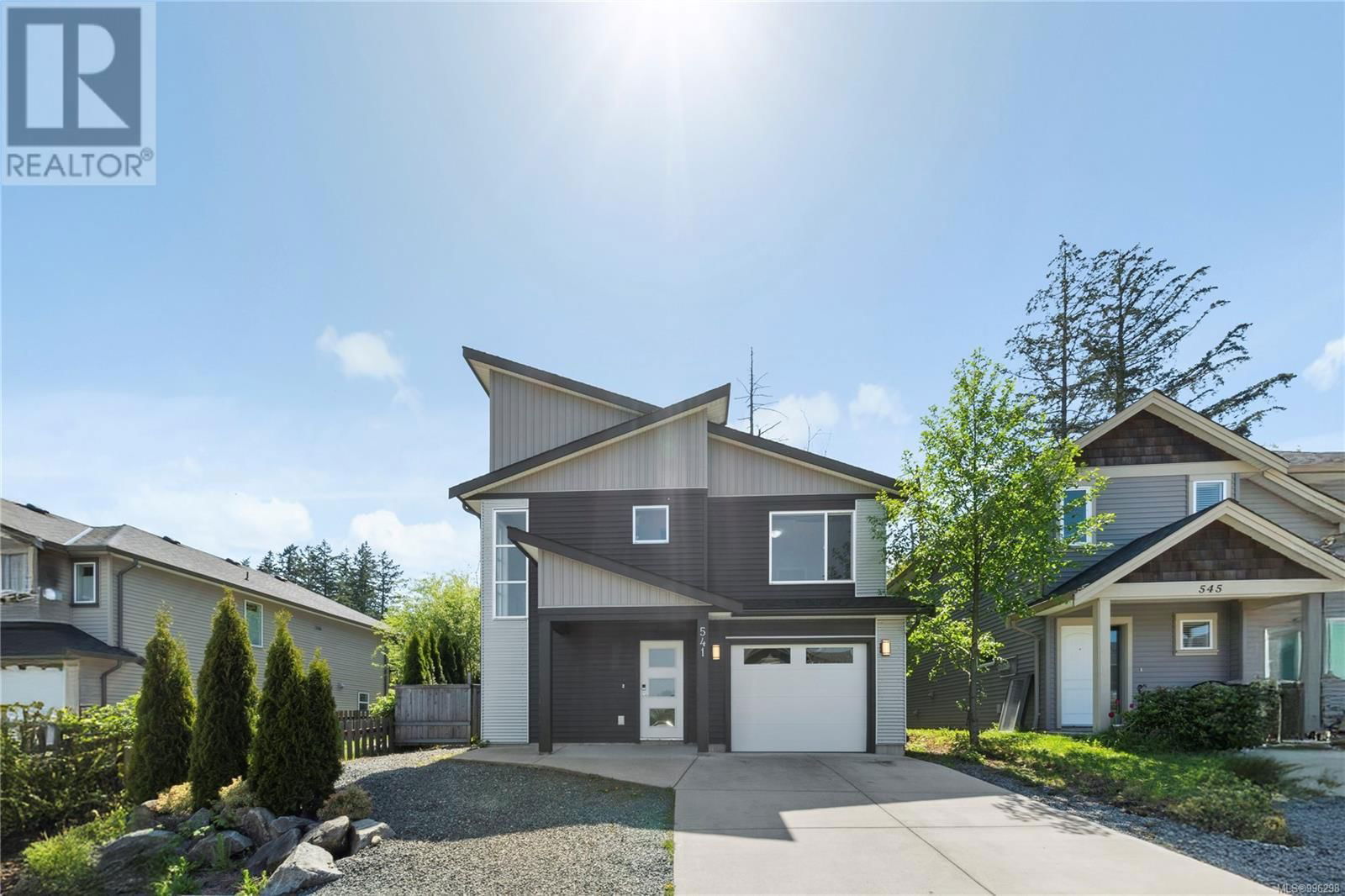541 MARISA STREET Image 27