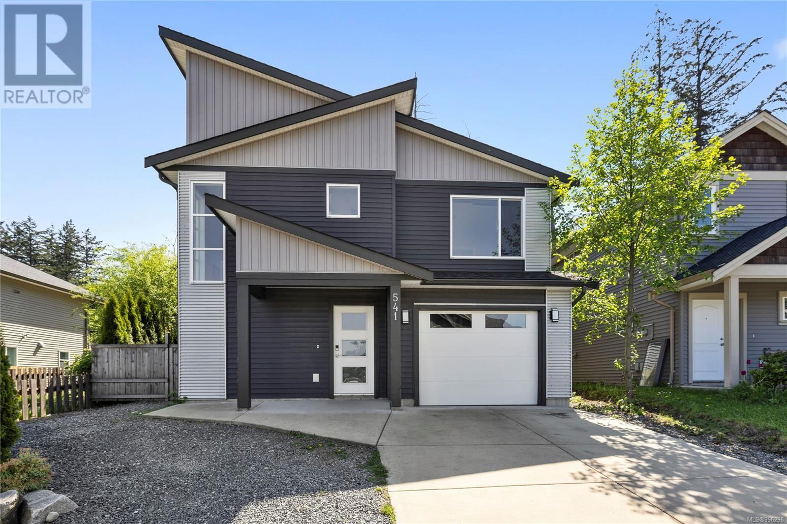 541 MARISA STREET Image 28