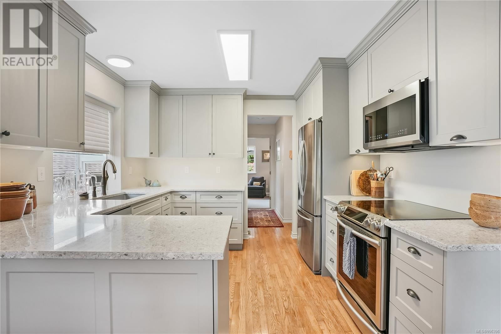808 COUNTRY CLUB DRIVE Image 16