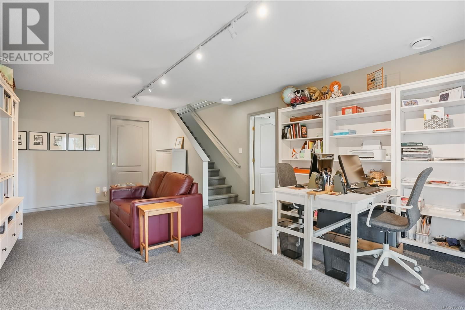 808 COUNTRY CLUB DRIVE Image 30