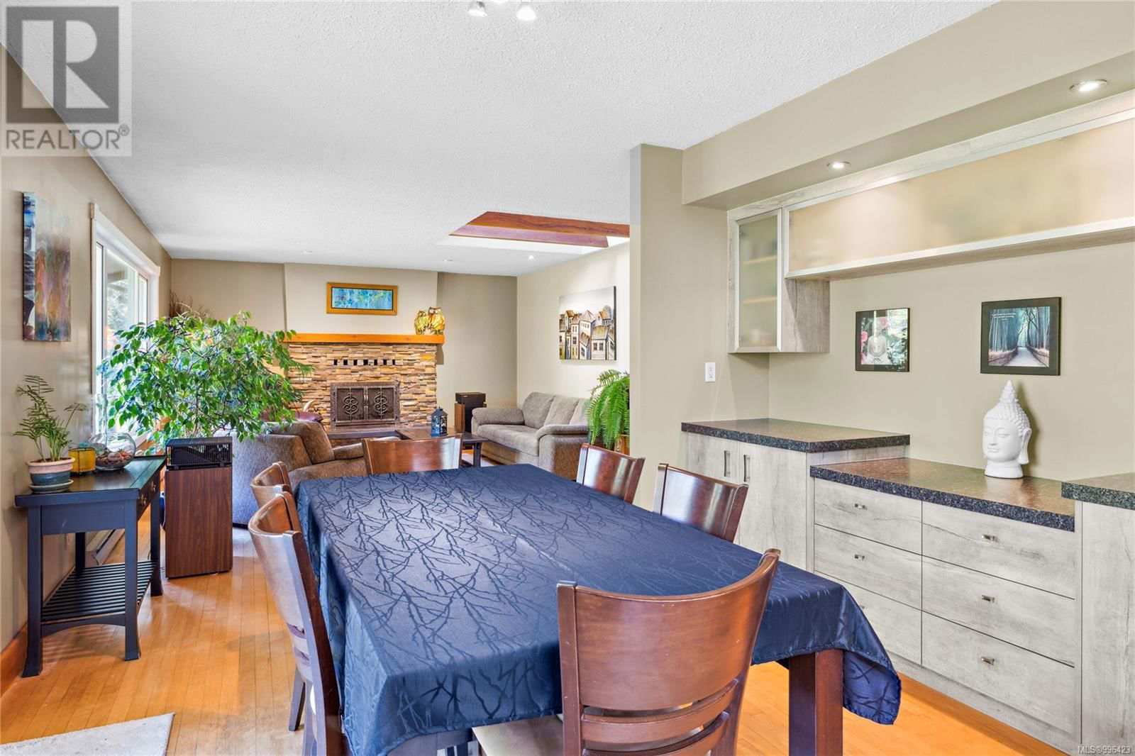 658 MARTINDALE ROAD Image 13