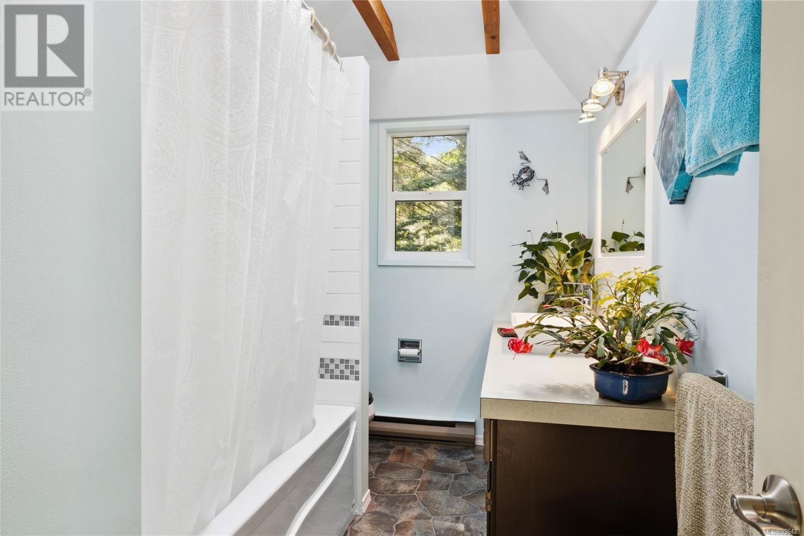 658 MARTINDALE ROAD Image 21