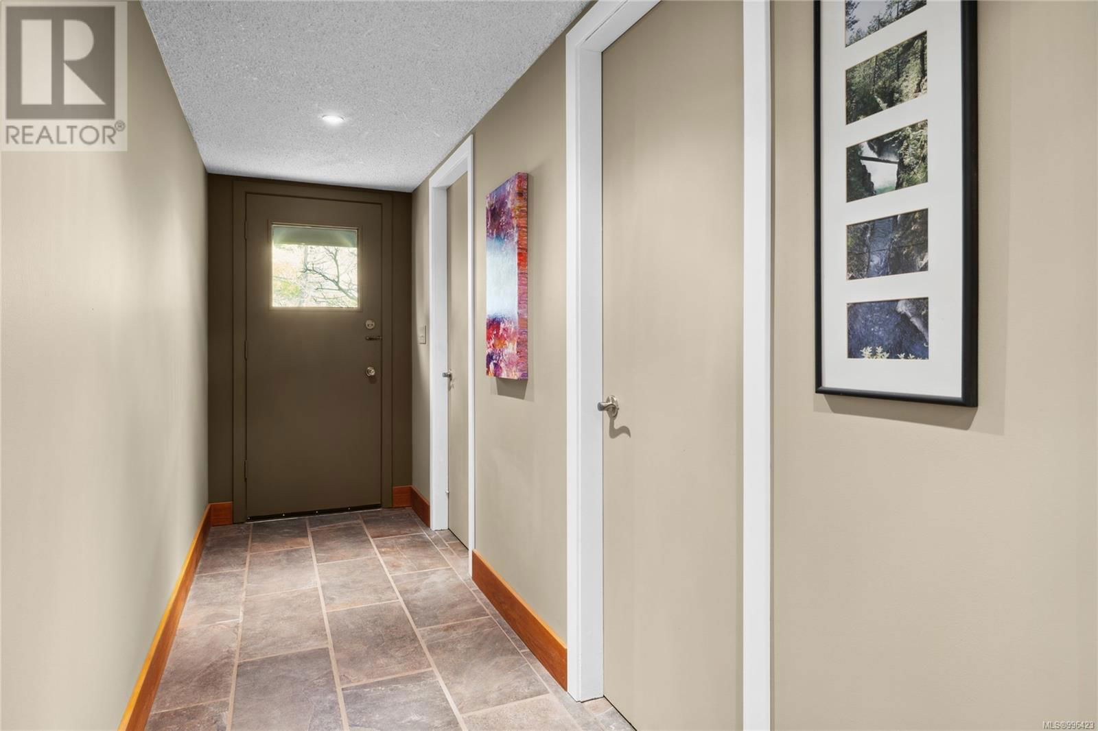 658 MARTINDALE ROAD Image 28