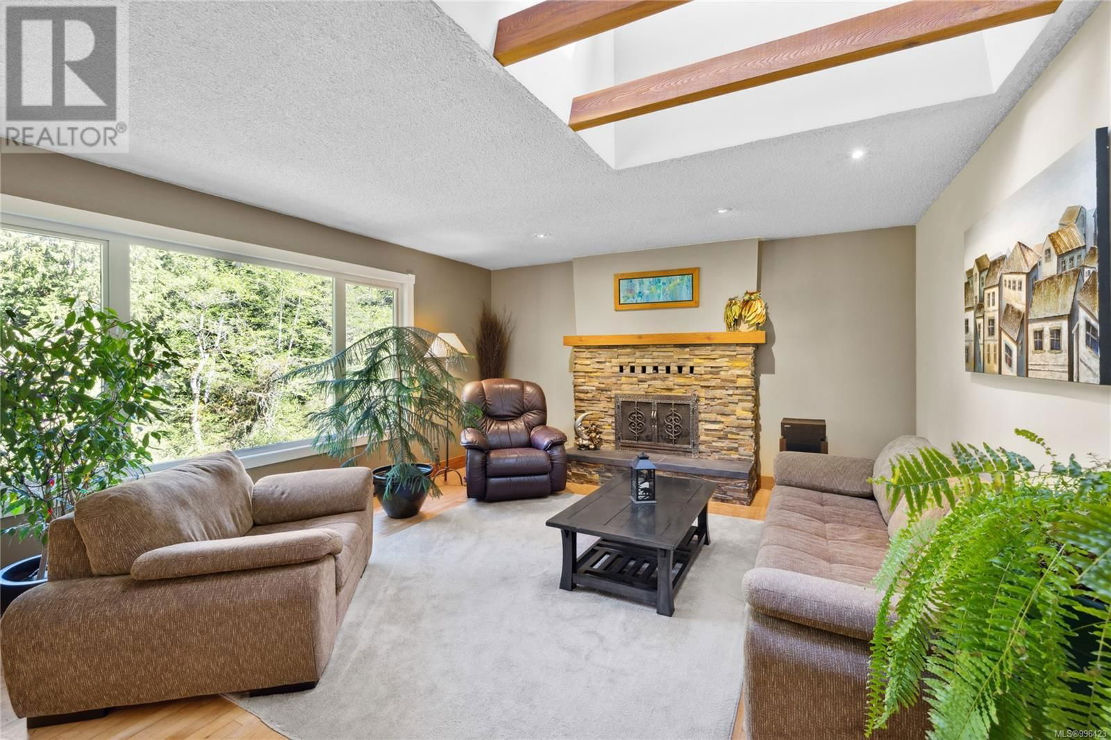 658 MARTINDALE ROAD Image 3
