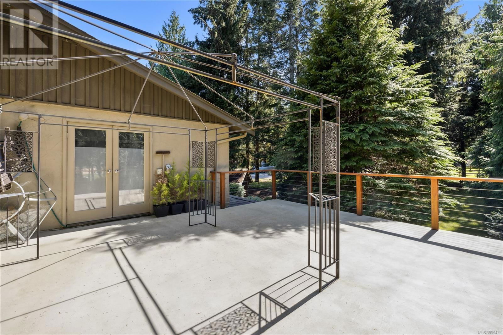 658 MARTINDALE ROAD Image 36