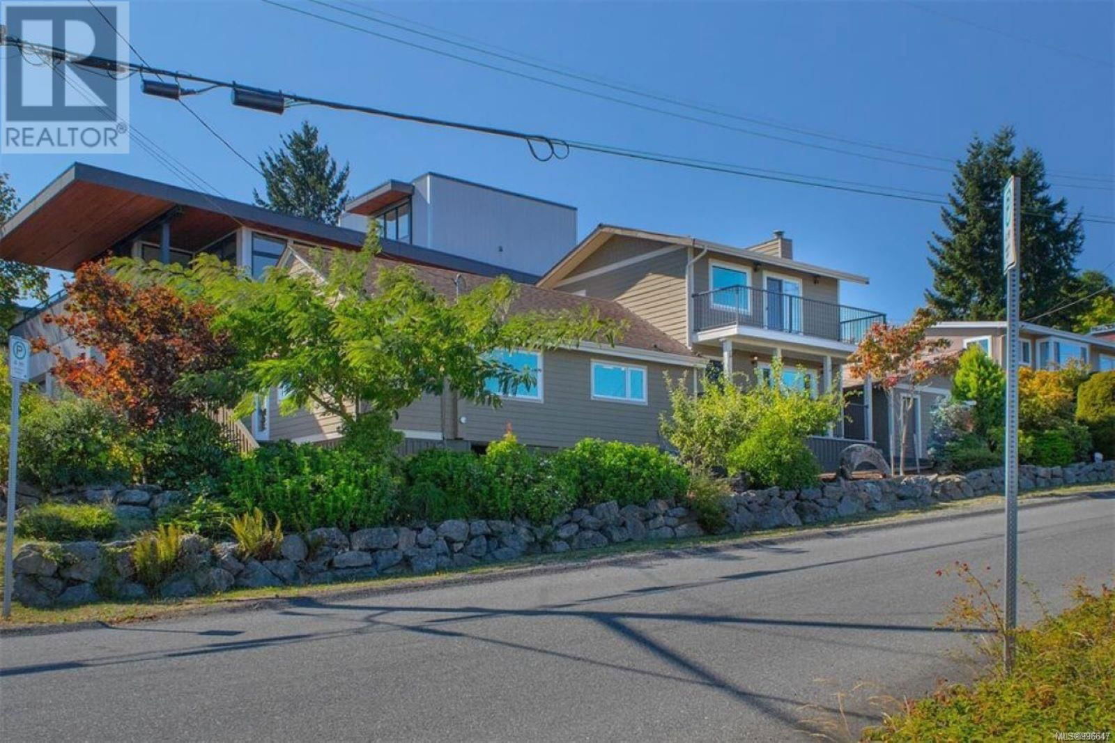 521 LARCH STREET Image 1