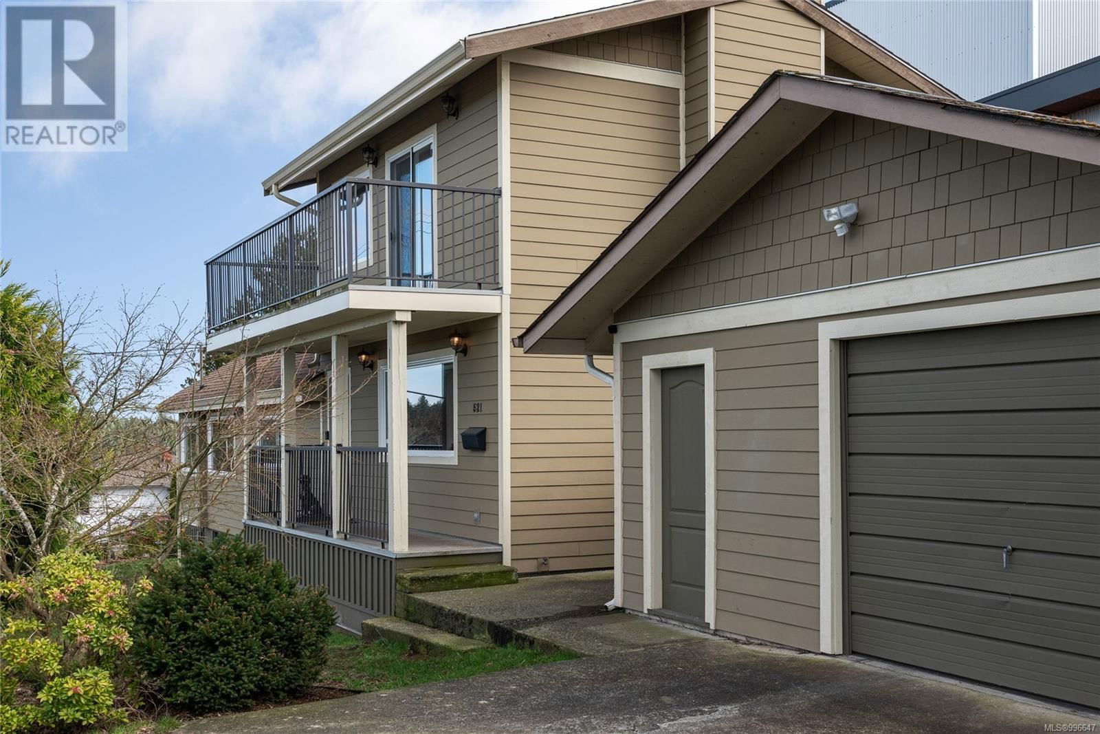 521 LARCH STREET Image 43