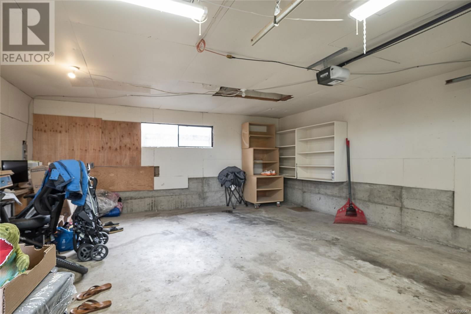 521 LARCH STREET Image 46