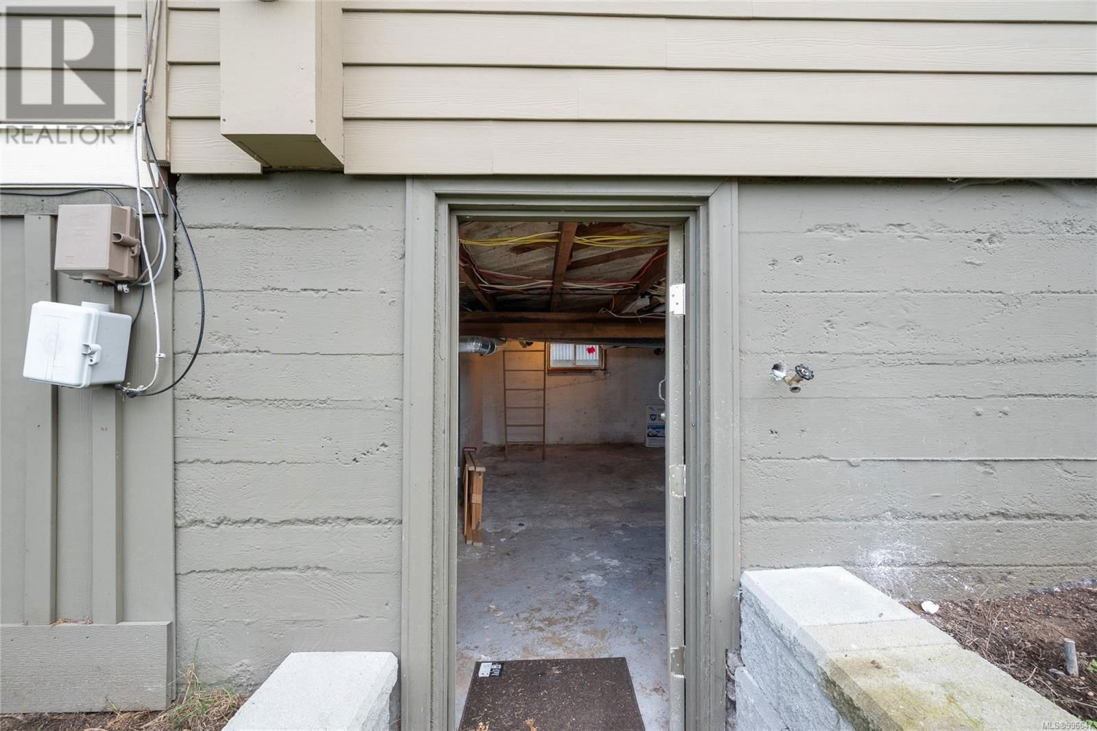 521 LARCH STREET Image 49