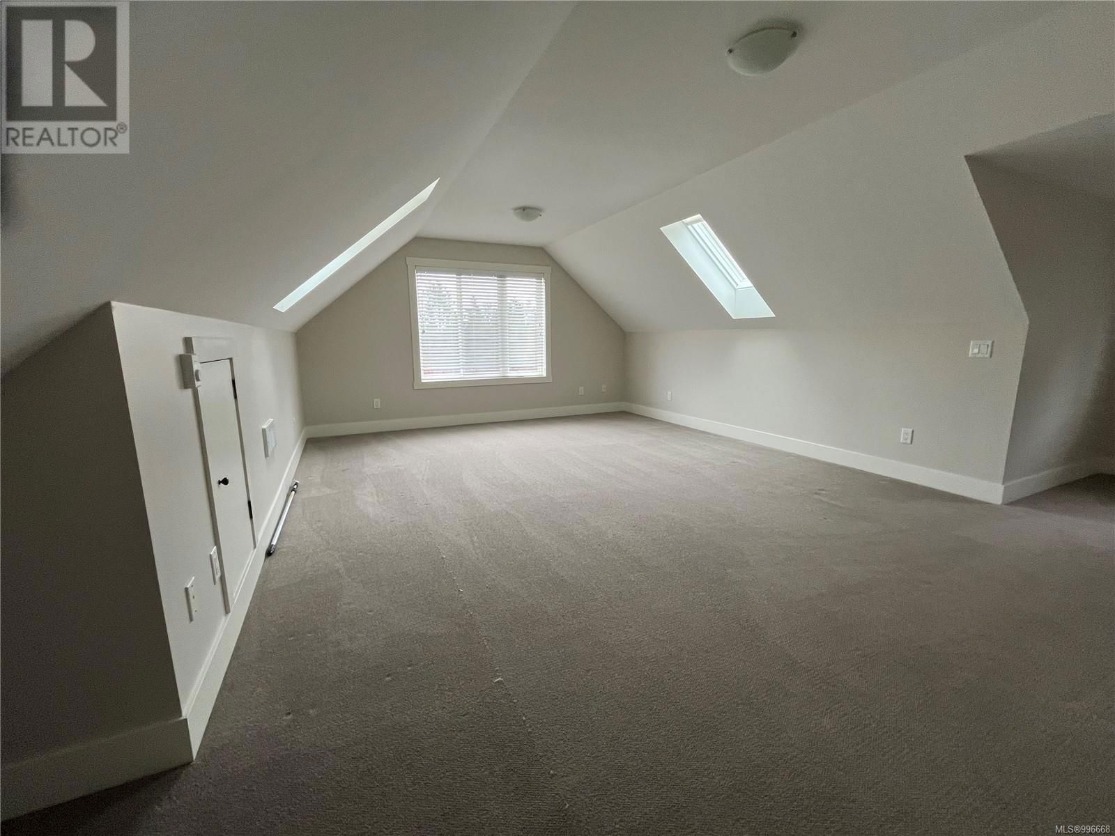 3073 NEYLAND ROAD Image 28
